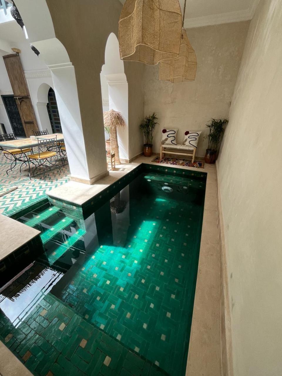 马拉喀什 艾西拉摩洛哥传统庭院住宅酒店 外观 照片